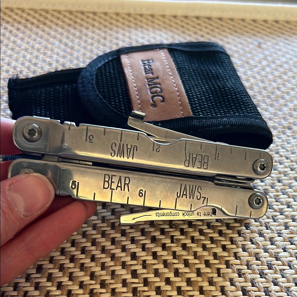 Bear & Son ‘Bear Jaws’ Silver Multi-Tool